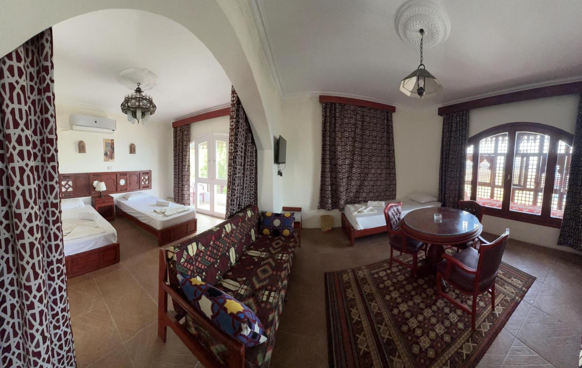 Ali Baba Hotel Dahab Exterior photo